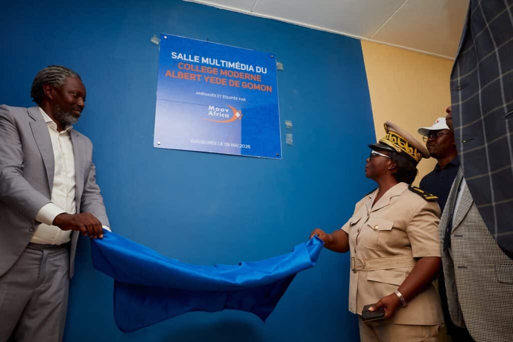 Moov Africa Côte d’Ivoire renforce l’accès au numérique au Collège Moderne Albert Yede de Gomon